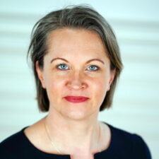 Das Bildporträt zeigt eine der mehr als 20 Mentorinnen der HHL-Gründerinneninitiative.