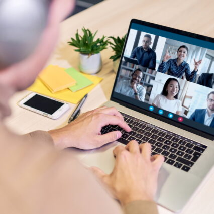 Virtuelle Sitzung Laptop Online HHL