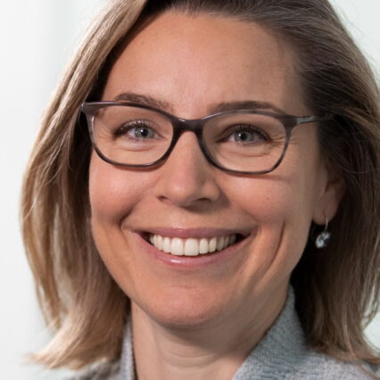 Emma Crystal Chief Sustainability Officer der Credit Suisse