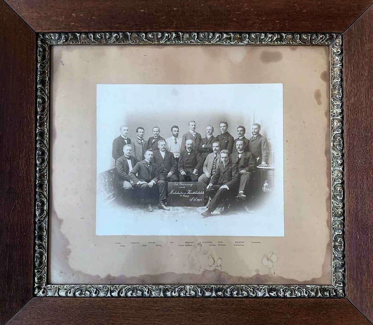 HHL Graduation Class of 1901, showing Heinrich Sonnenschein (first from right, center row)