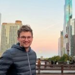 Portrait of Part-Time Master in Management Student Keno Lübsen in Chicago