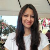 Portrait of HHL full-time MBA student Shivnai Thakur