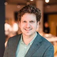 Dr. Lysander Weiss Co-Managing Director, venture.idea